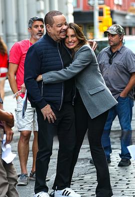 《法律与秩序：特殊受害者第二十六季》完整版在线观看