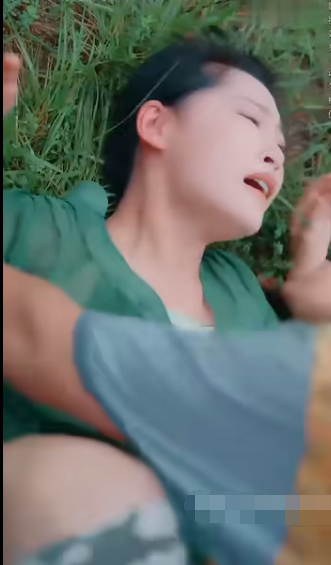 《山村妙手医仙》完整版在线观看