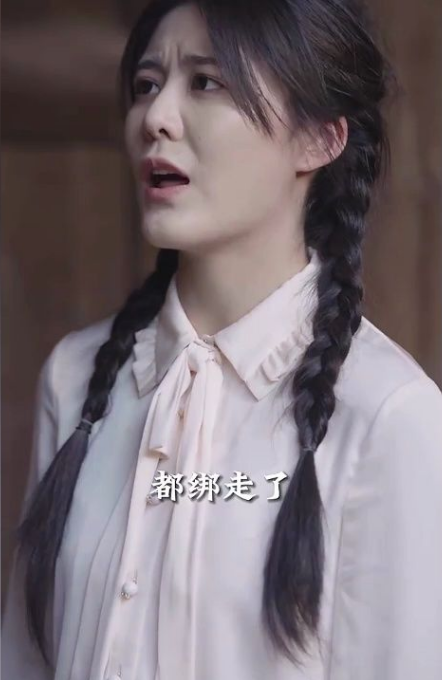 《绝世战神在乡村》完整版在线观看