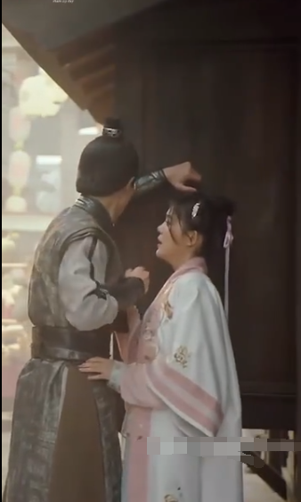 《间谍夫妇今天又又又撞任务了》完整版在线观看