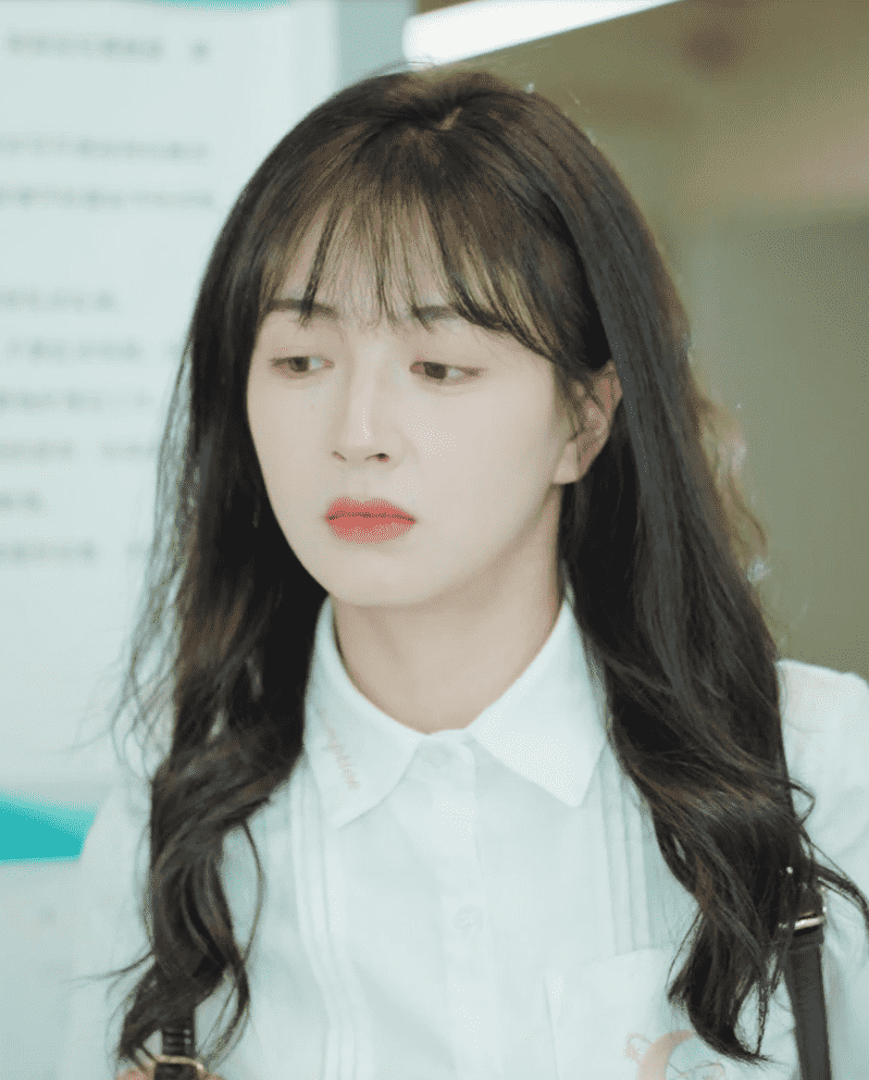 《穿书后我决定抱反派大腿》完整版在线观看