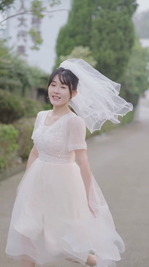 《鹿总夫人又要和您摊牌了》完整版在线观看