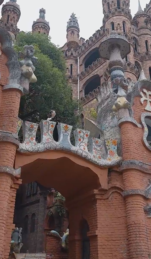 《荆棘王冠之黑暗荣耀》完整版在线观看